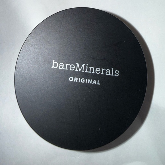bareMinerals Original Loose Powder Foundation - Fairly Medium 05 - Picture 3 of 5